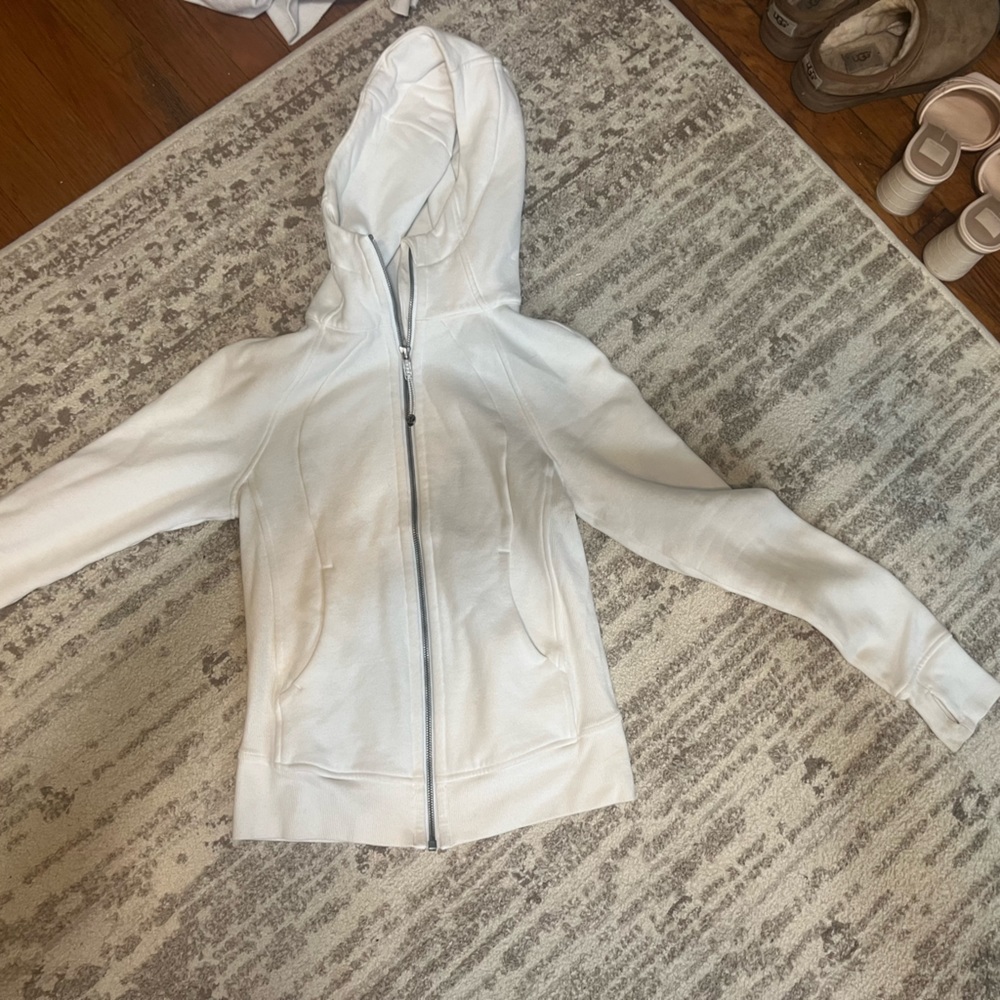 Lulu zip up